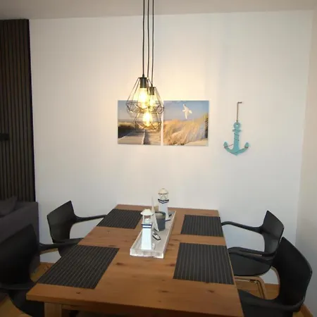 Holiday home Anteros Duemmerblick Mit Traumhaften Seeblick Lembruch